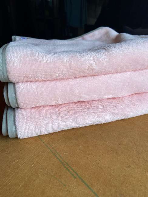 piles-serviette bebe rose chaton